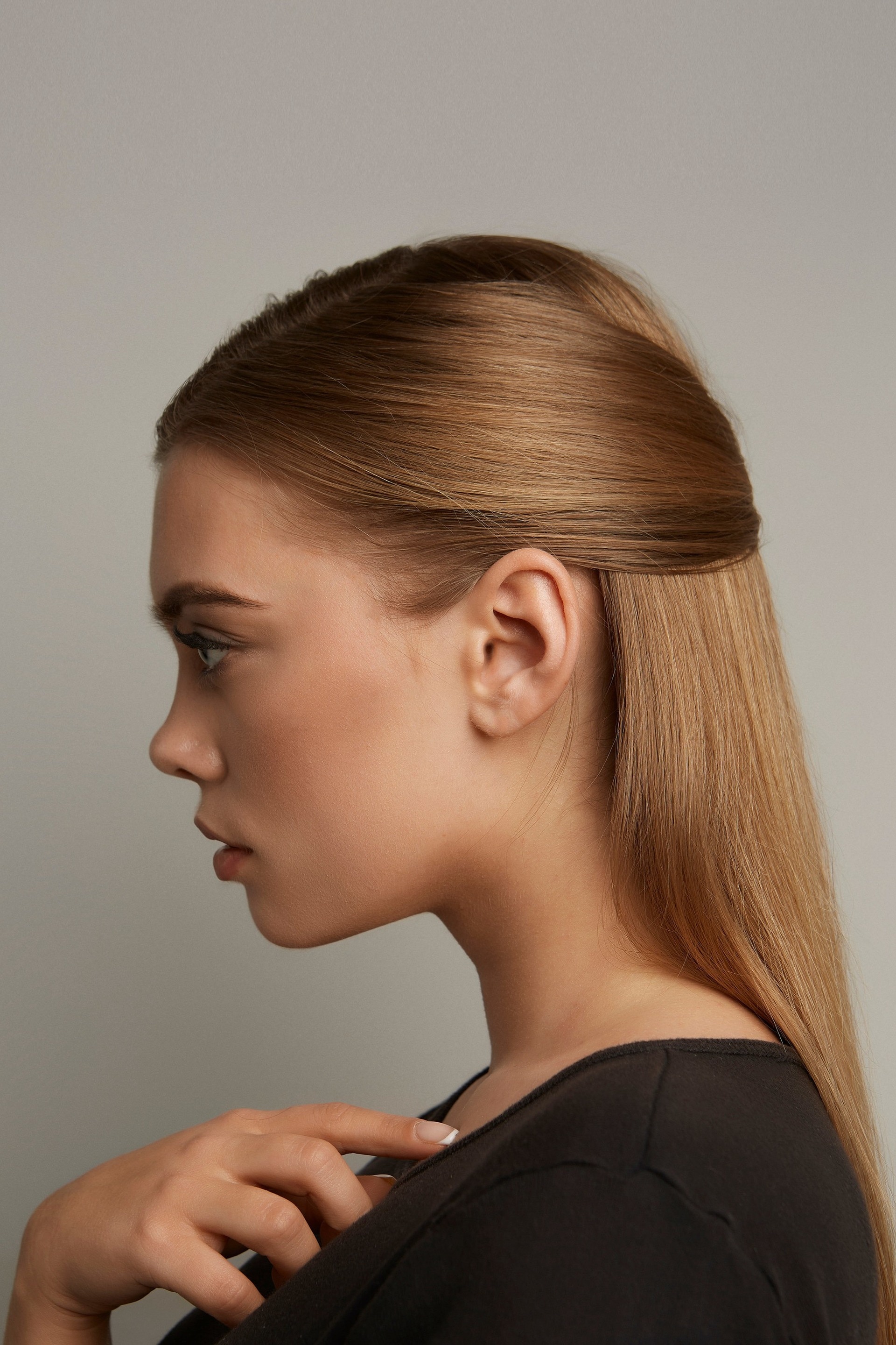 13 Bobby Pin Hairstyles You Can Do in 5 Minutes or Less
