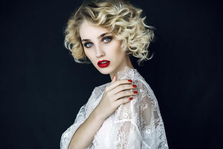 Penteados para noivas de cabelo curto: linda para o grande dia