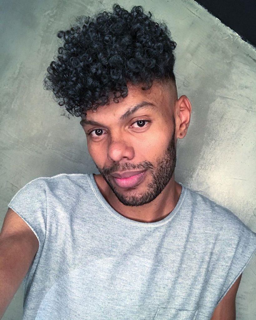 undercut em cabelo cacheado