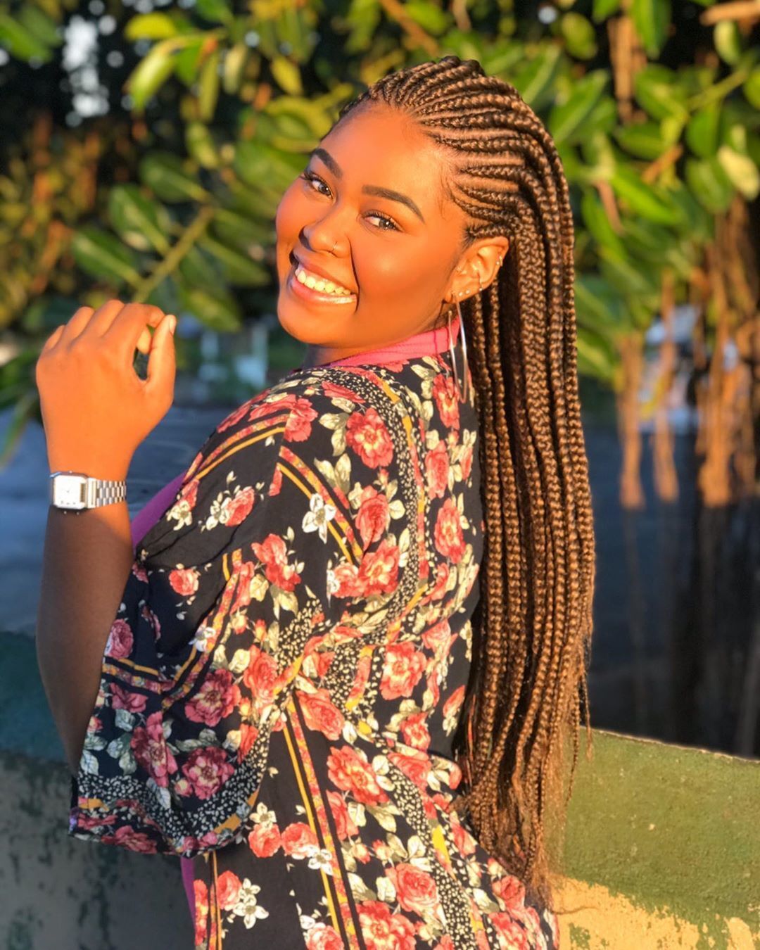 Influenciadora Keyla Gabrielly com box braids no cabelo