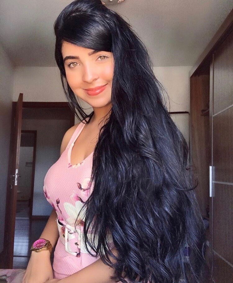 mulheres com cabelo comprido do Instagram cabelo longo e preto