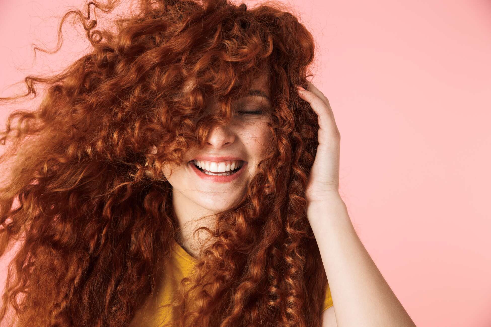 Sonhar com cabelo cacheado: veja os diferentes significados!