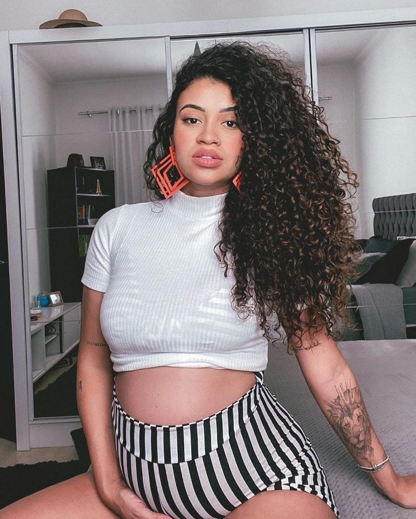 Influenciadora Dayellen Pâmela