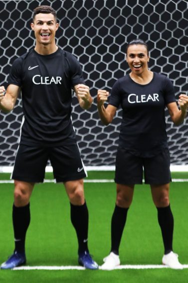 Cristiano Ronaldo, Marta e Fred durante o grande encontro promovido pela Clear