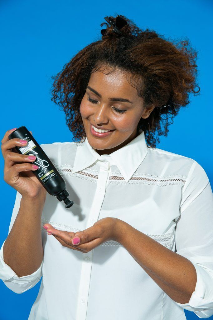 semipreso com twist duplo para cabelo cacheado