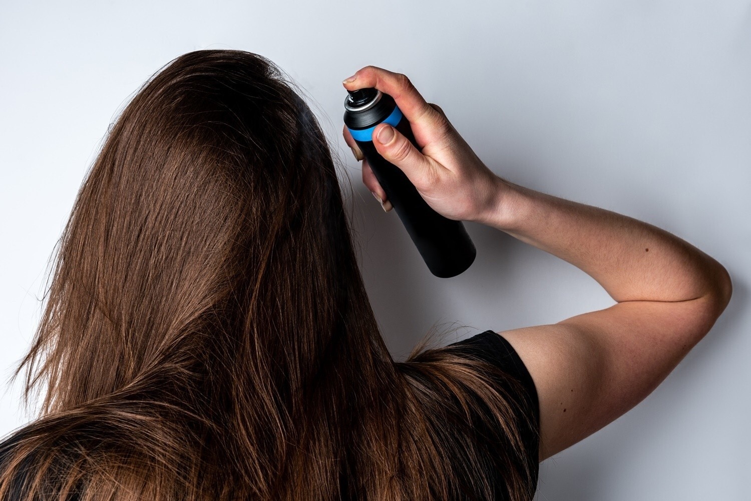 Shampoo a seco: para que serve, como usar e escolher o melhor