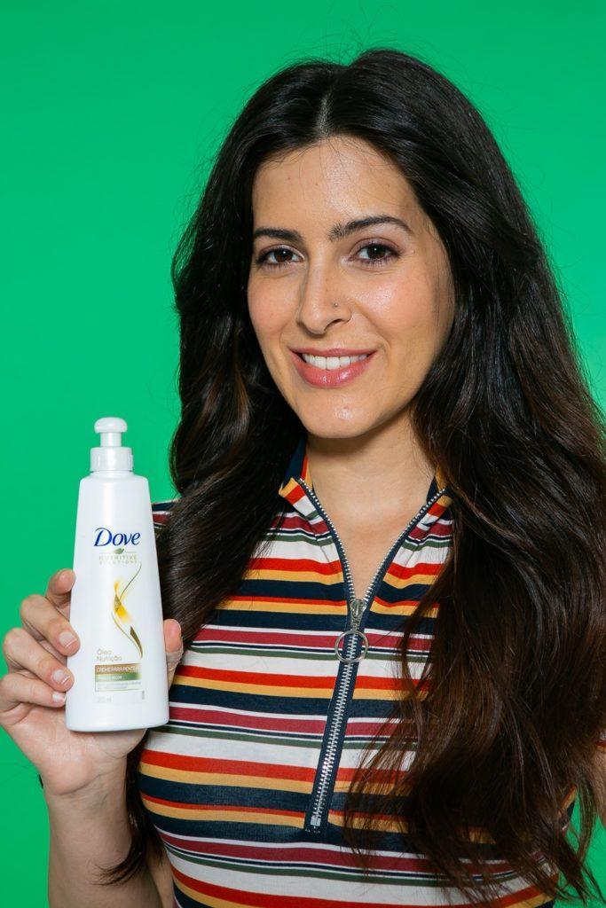 Aplicação de produto para penteado