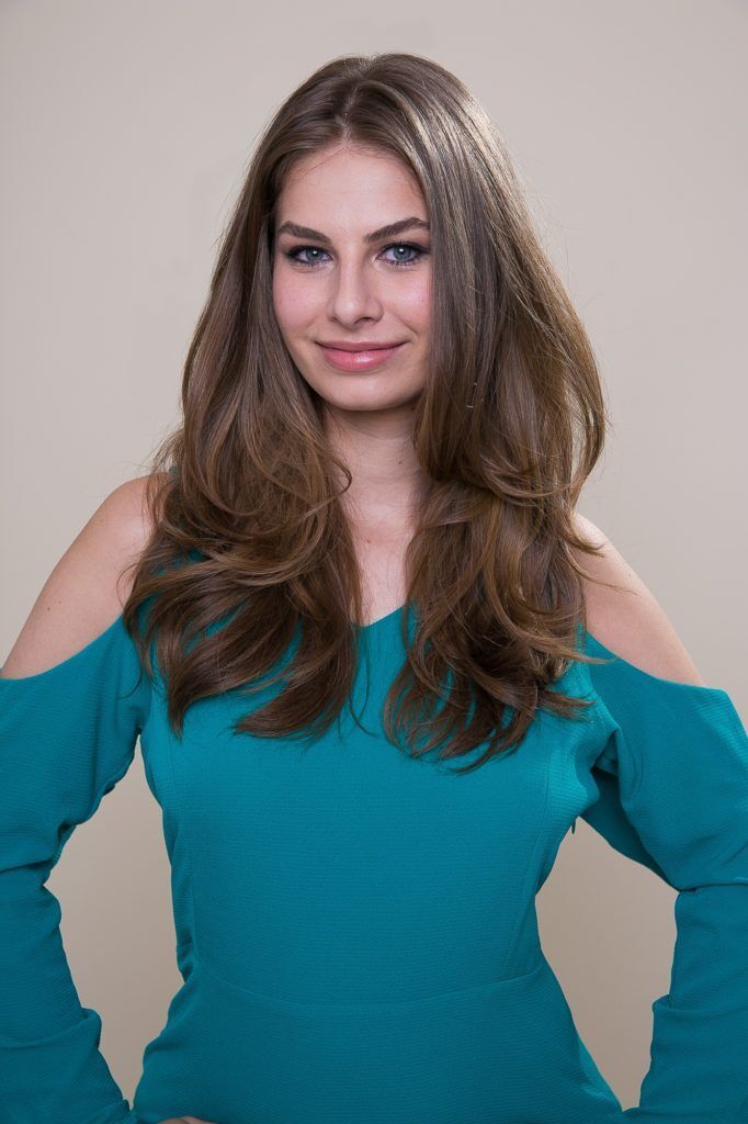 Cabelo liso solto escovado