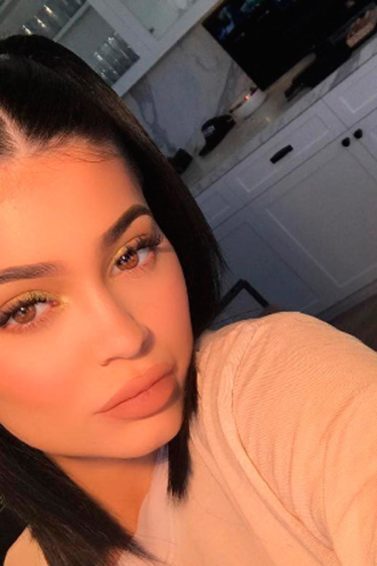 Kylie Jenner usa Maria-Chiquinha
