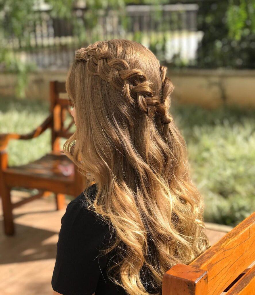 penteado-meio-solto-com-trança-romântico