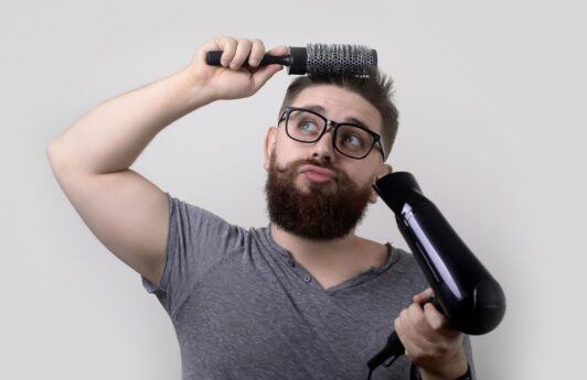Saiba como secar o cabelo masculino com secador!