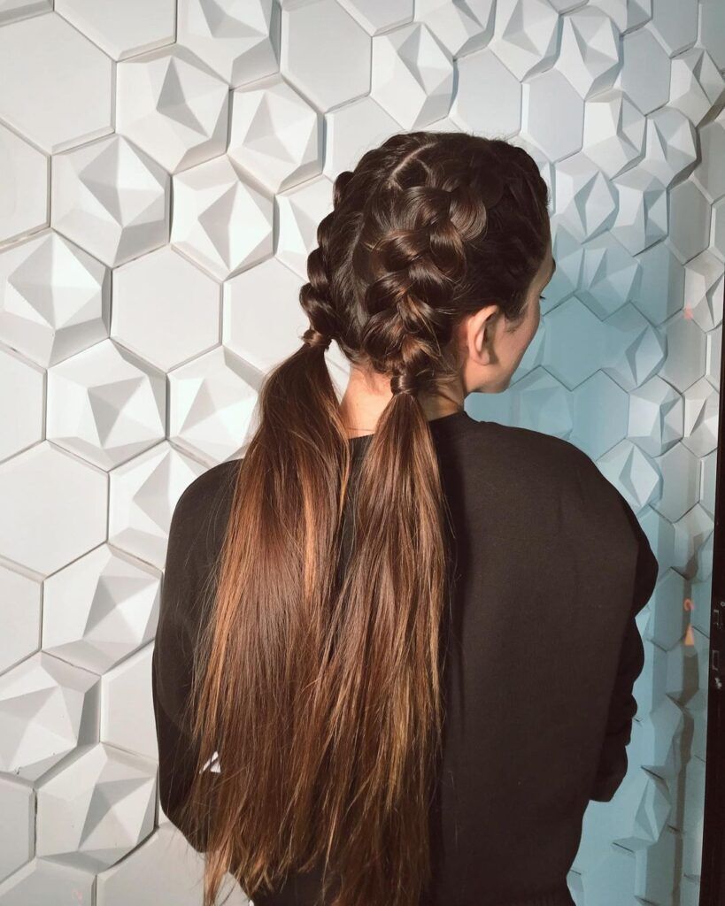 trança-boxeadora-cabelo-semi-preso-longo-liso