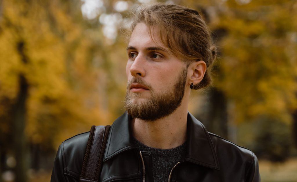 Cortes de cabelo masculino para fios lisos e finos: dicas e fotos