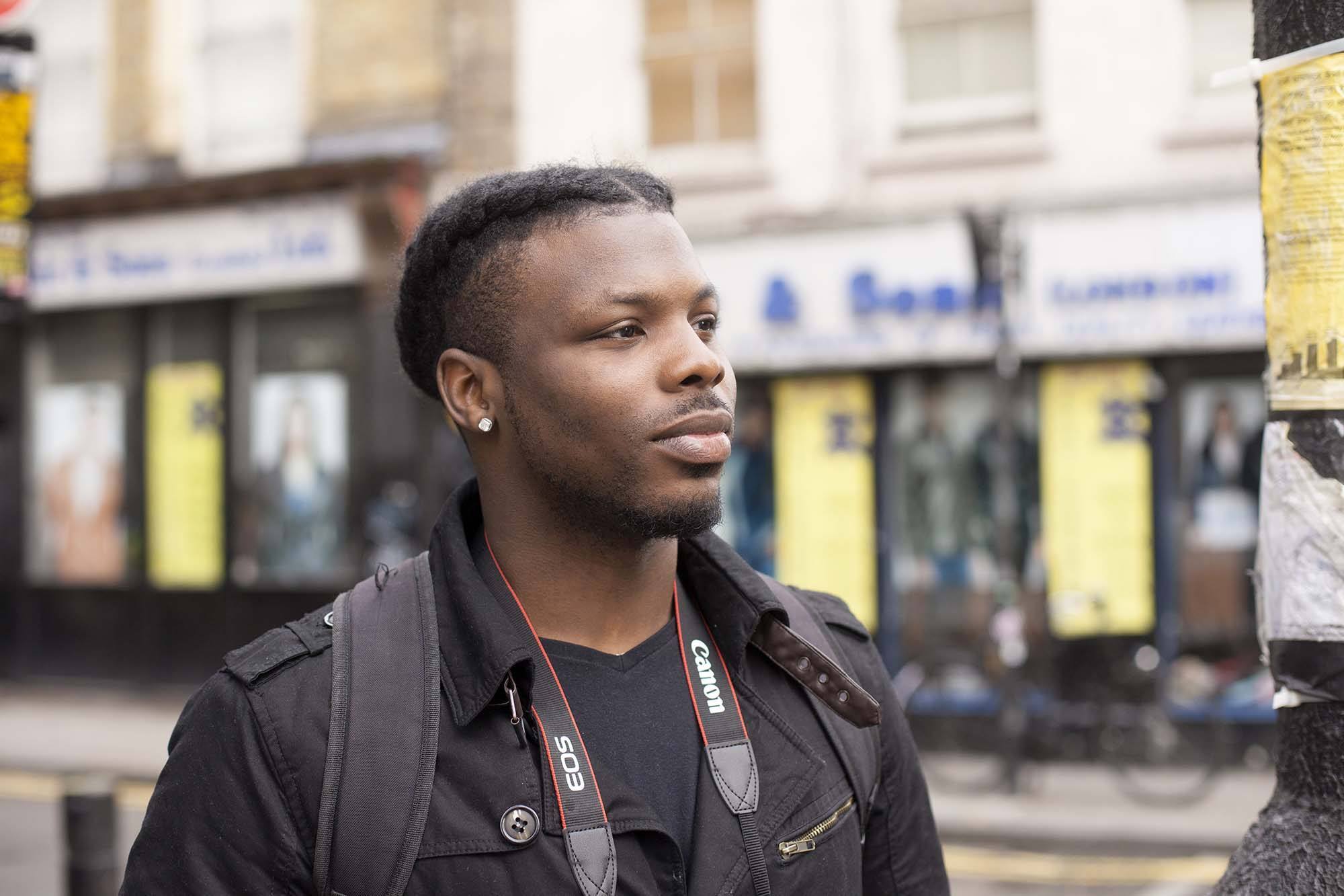 7 sugestões de penteados para cabelos afros masculinos