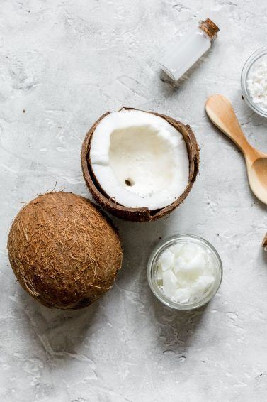 óleo de coco para o cabelo