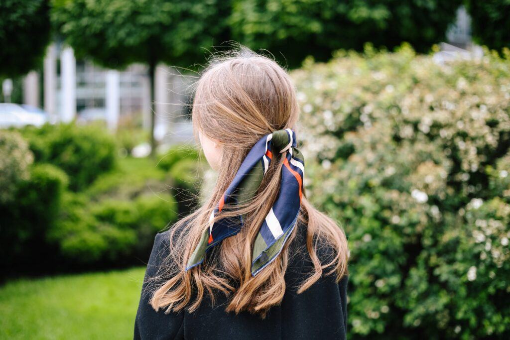 penteado para meninas com lenço