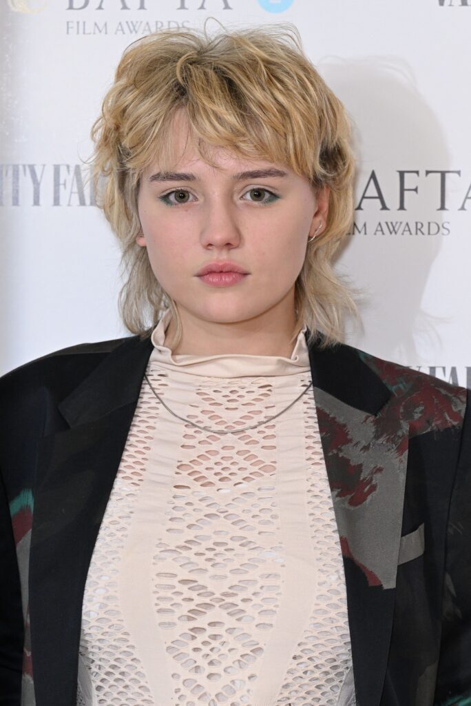 wolf-cut-cabelo-agenero-repicado-medio