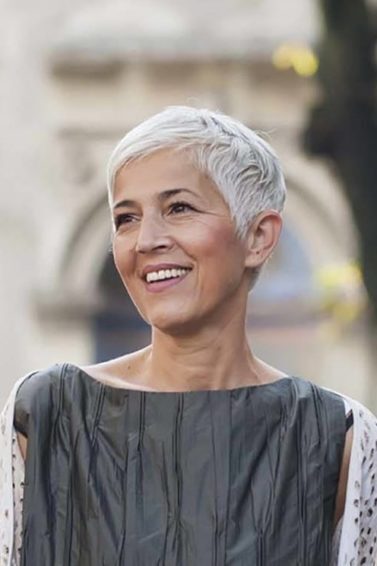 modelo de como prevenir cabelo branco