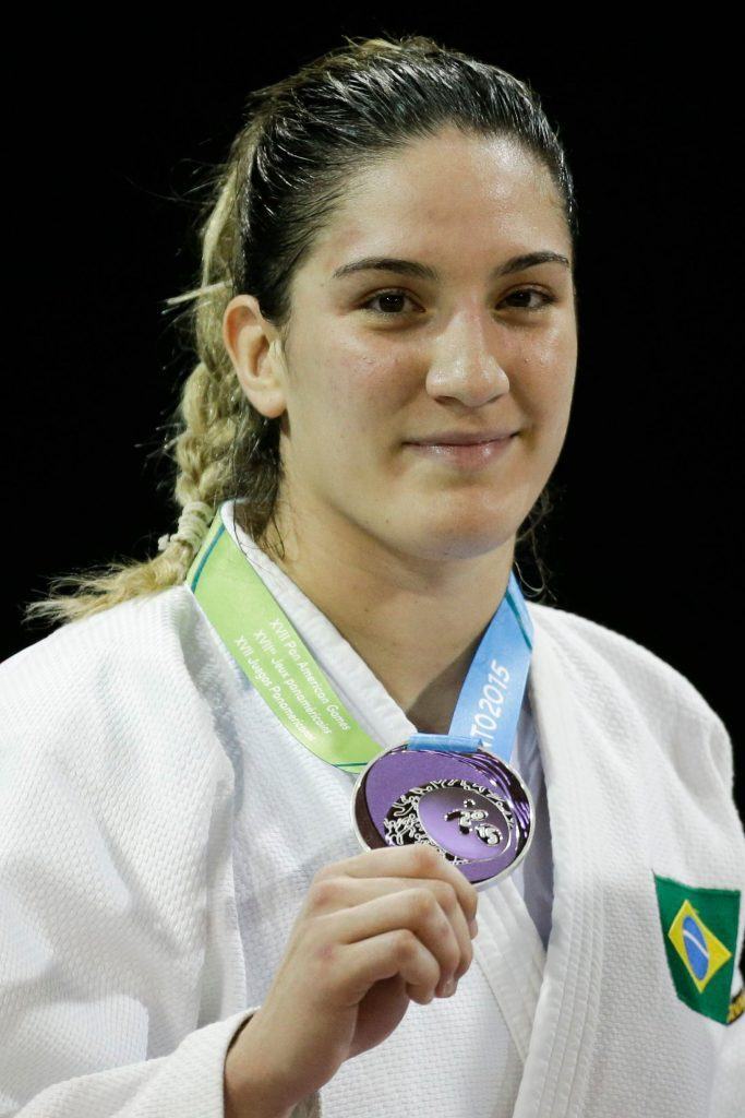judoca brasileira mayra aguiar com rabo de cavalo com trança