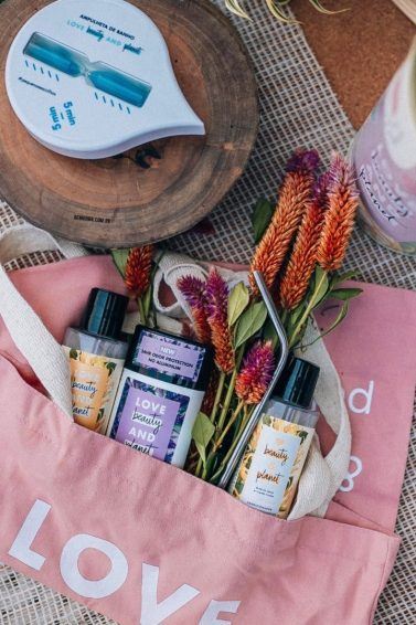 produtos love beauty and planet dentro de eco bag