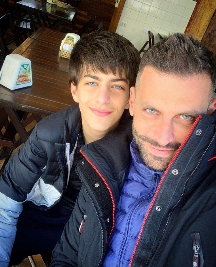 Henri Castelli com seu filho