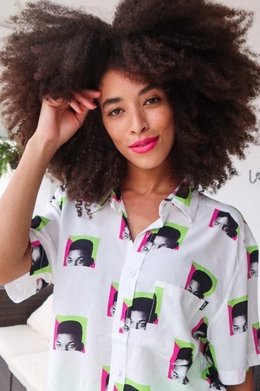 influenciadora amanda mendes cm cabelo crespo castanho