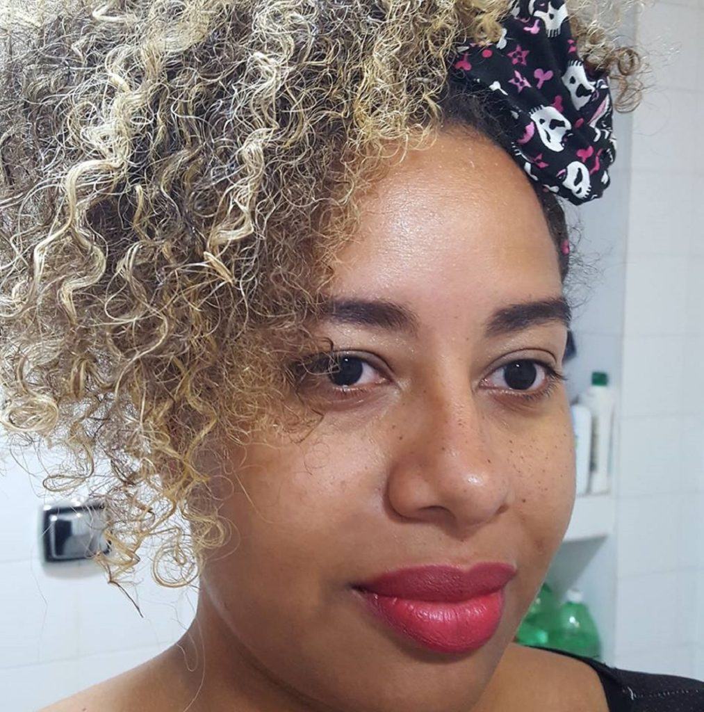 Dificuldades de quem alisava o cabelo