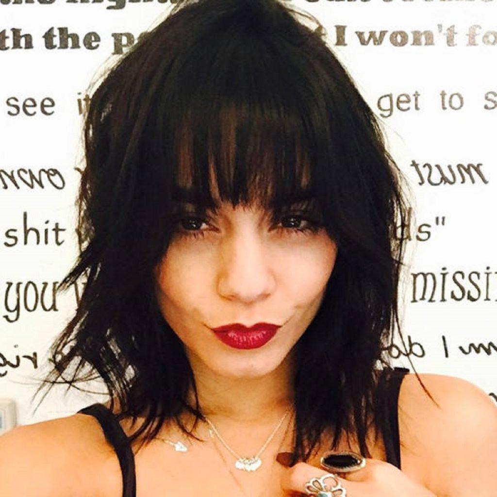 Vanessa Hudgens com franja