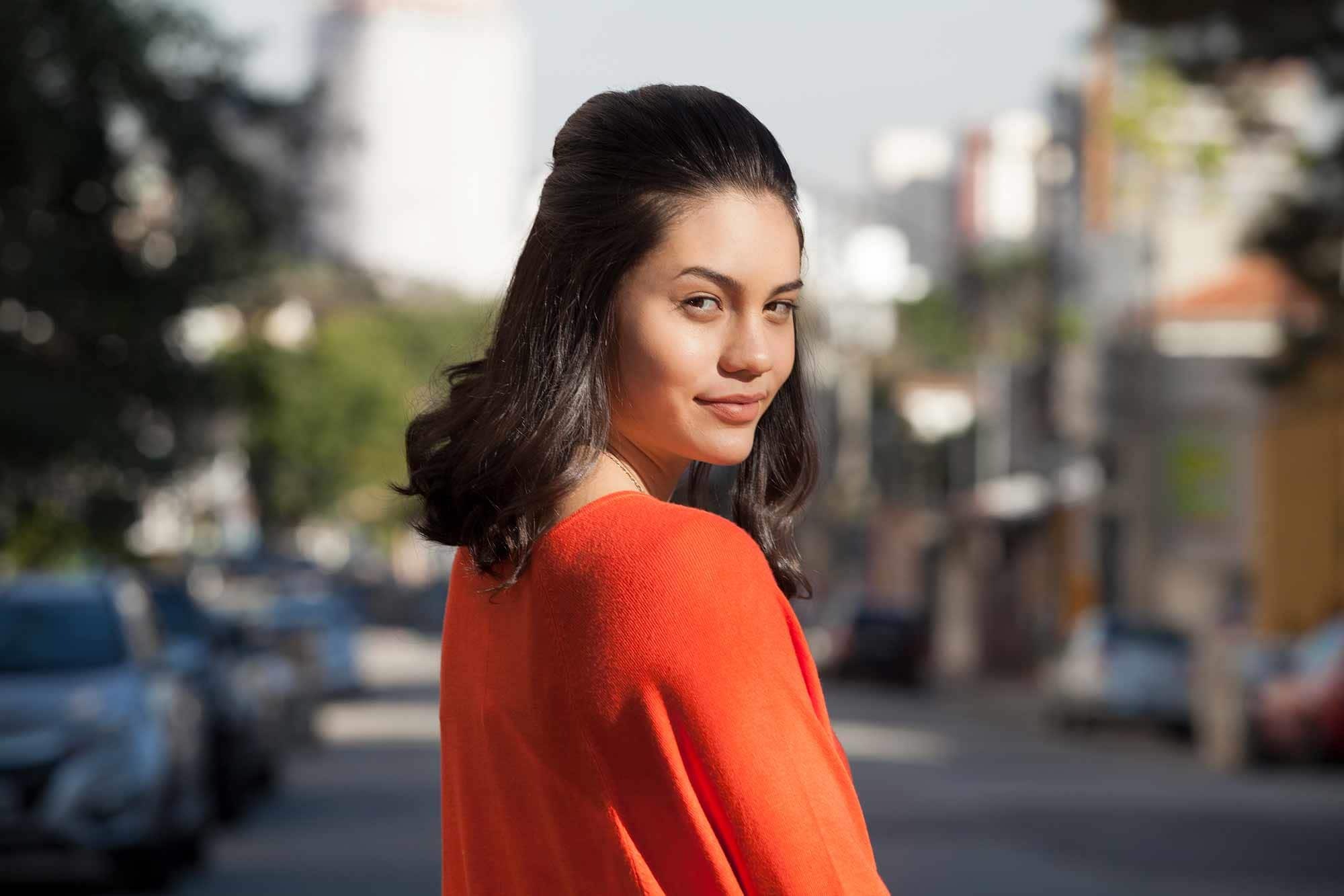 modelo com um dos penteados para lua de mel