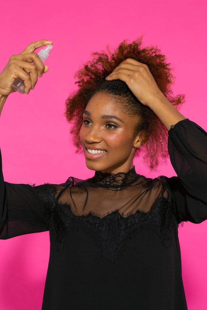 Preparação de cabelo afro com frente chapada