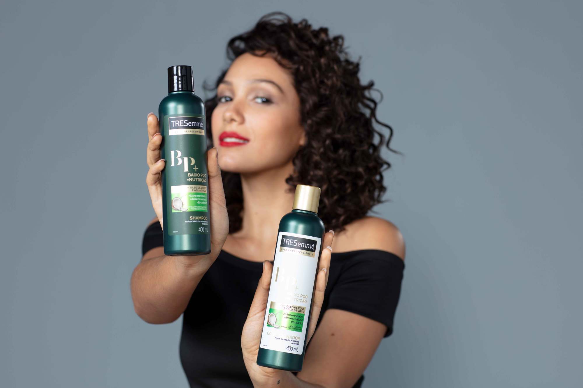 Cabelo cacheado com tresemmé baixo poo