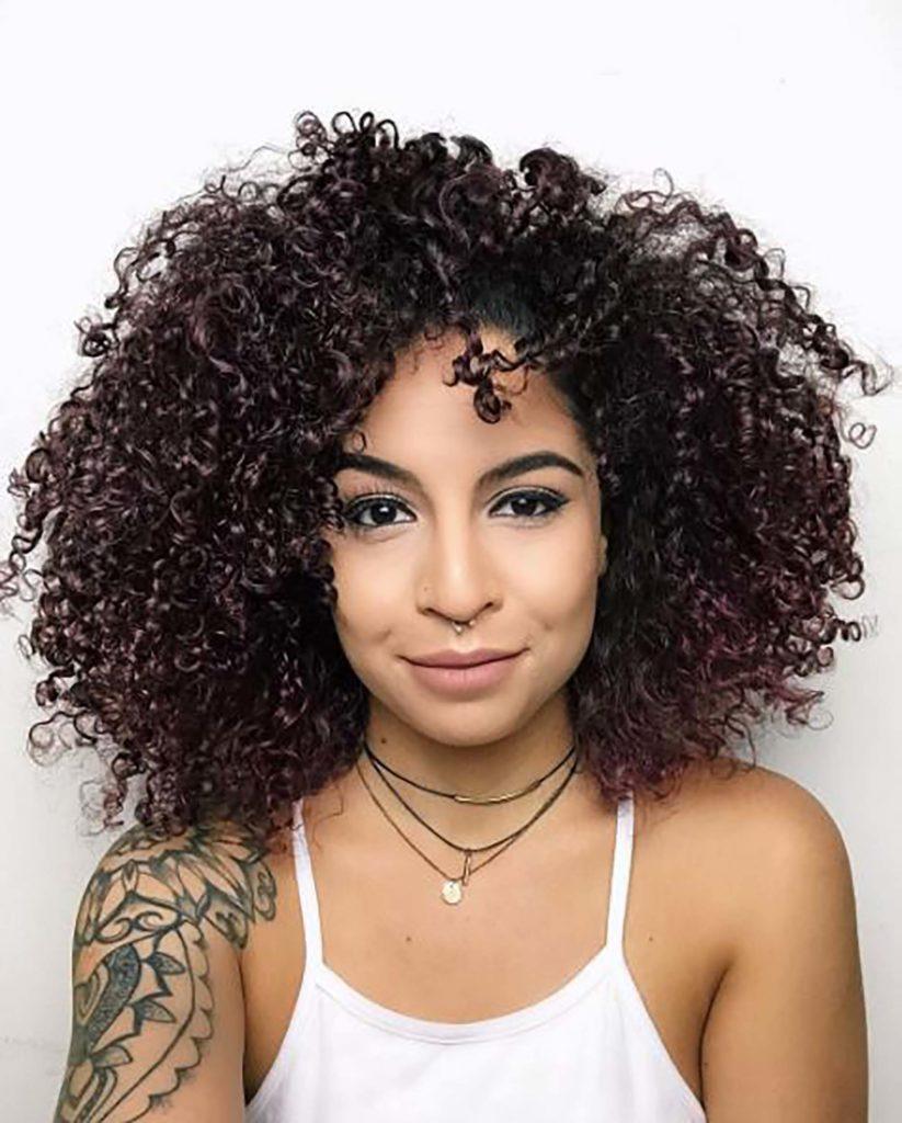 modelo de cabelo cacheado do Instagram