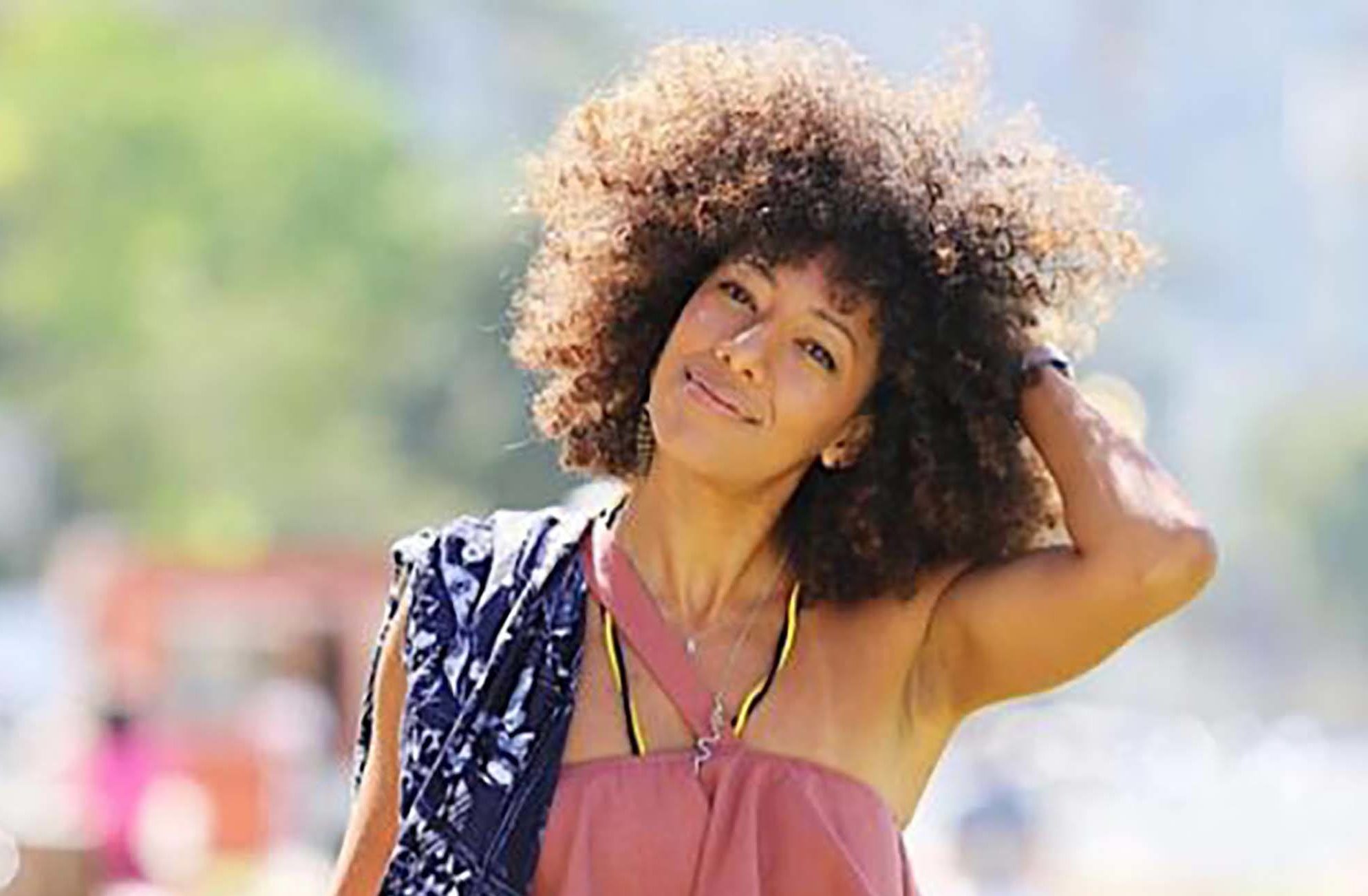 modelo de cabelo cacheado do Instagram