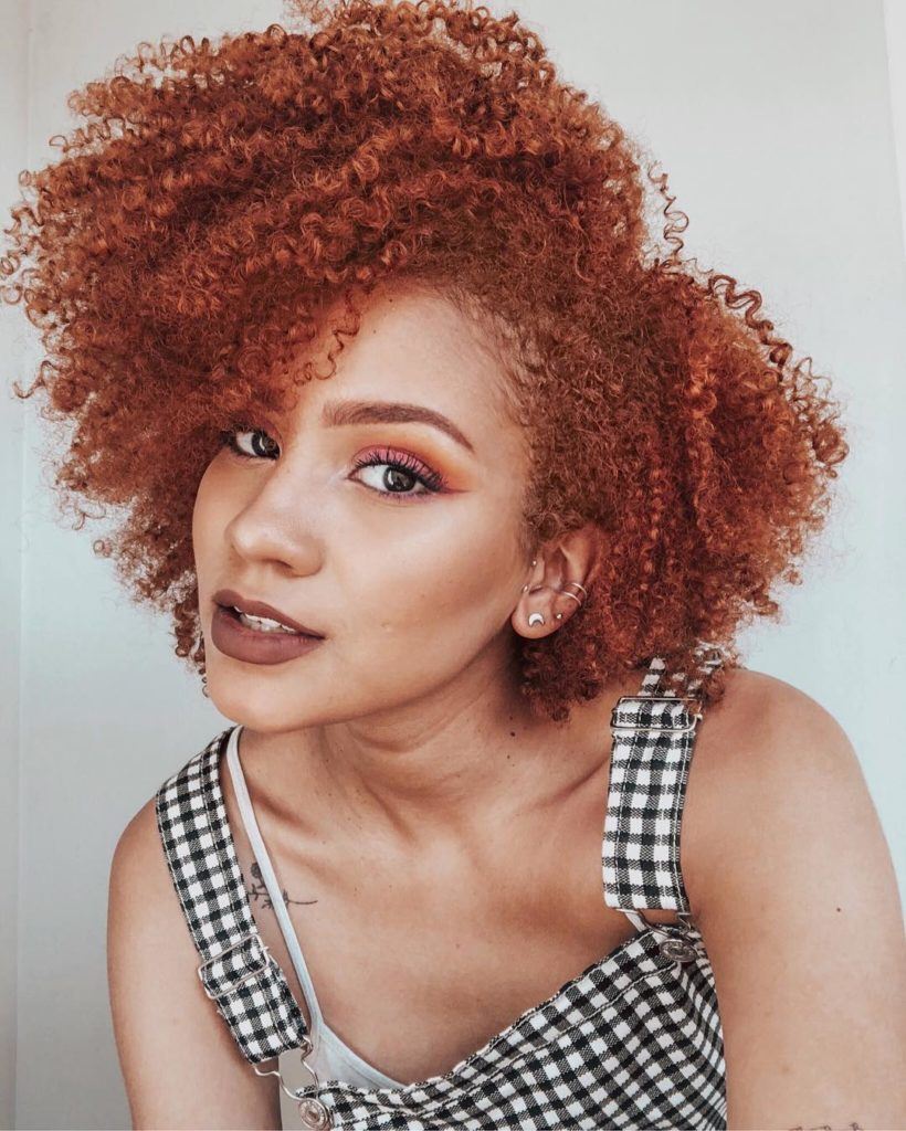Cabelo ruivo Julia Lira
