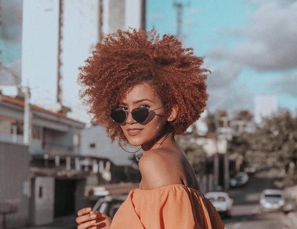 Cabelo ruivo Julia Lira