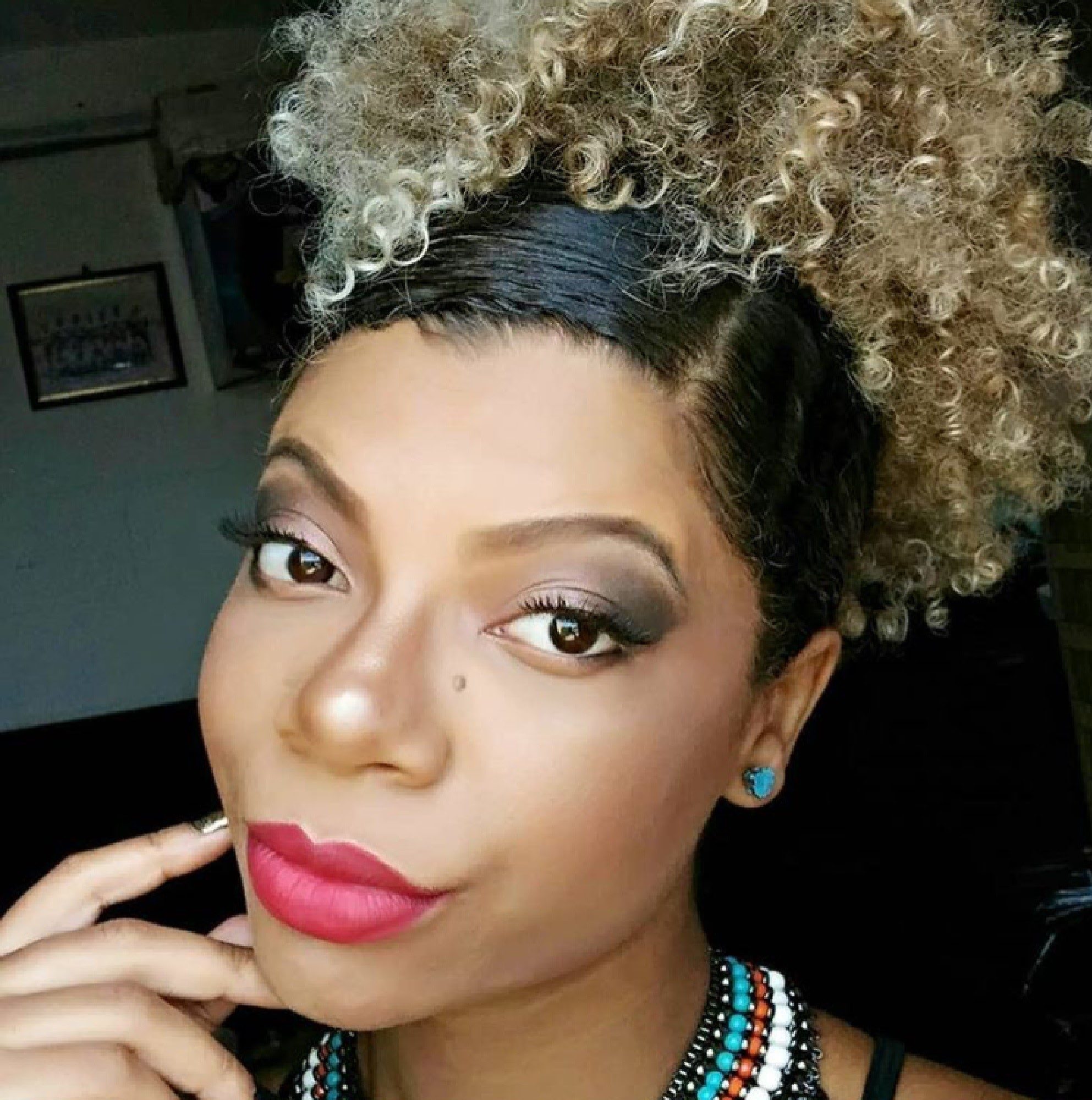 Afro puff com frente lambida