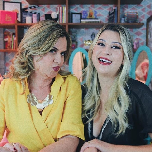 Cabelo liso loiro Niina Secrets