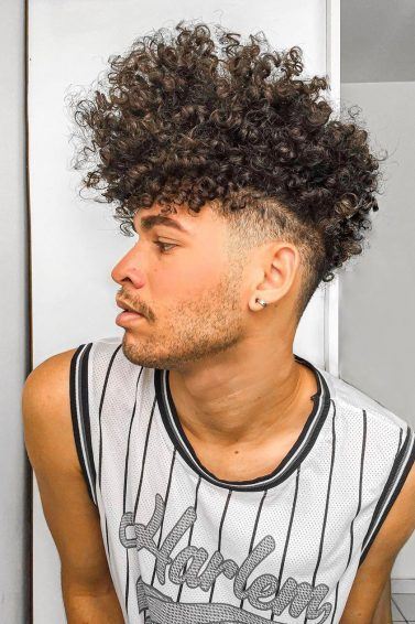 undercut em cabelo cacheado