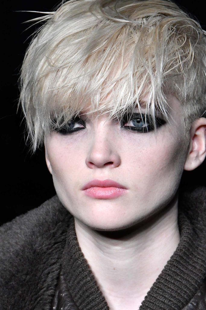 Pixie platinado