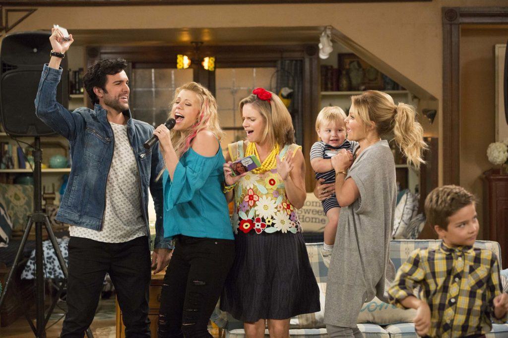foto de cabelos de fuller house cantoria