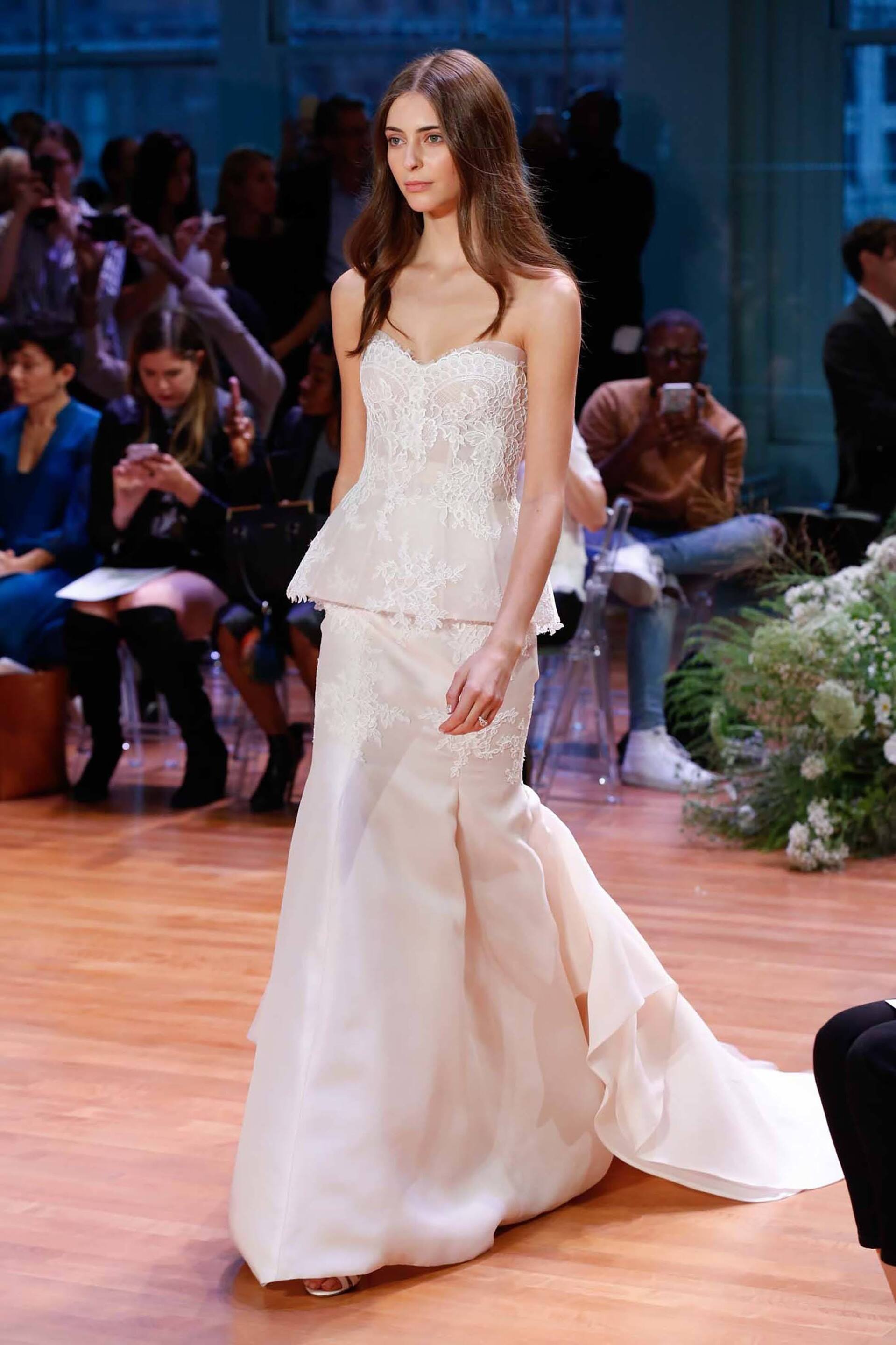 modelo com um dos penteados para wedding season