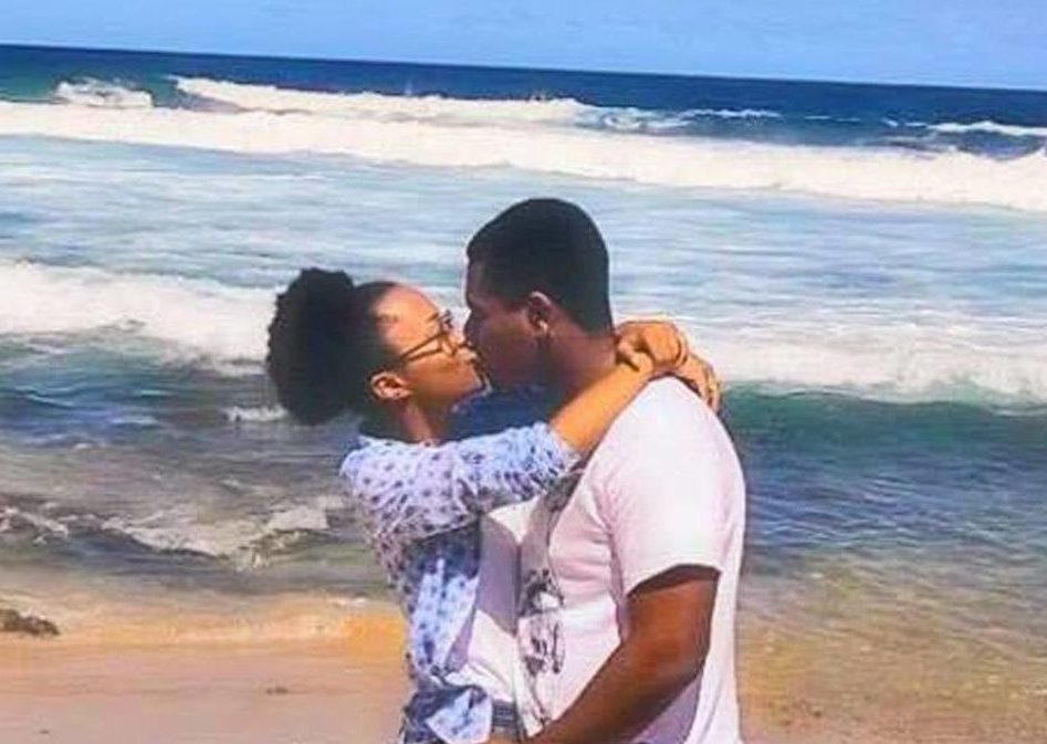 foto ilustrando a matéria sobre relacionamento amoroso e transição capilar