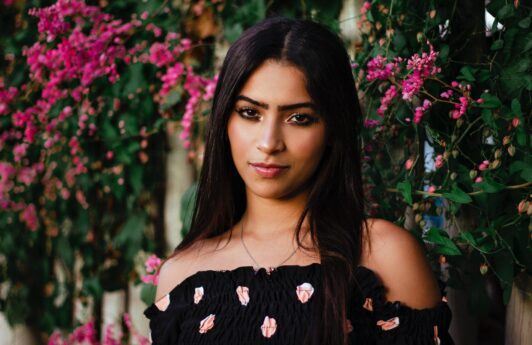 Como usar queratina no cabelo: conheça os 8 jeitos + famosos