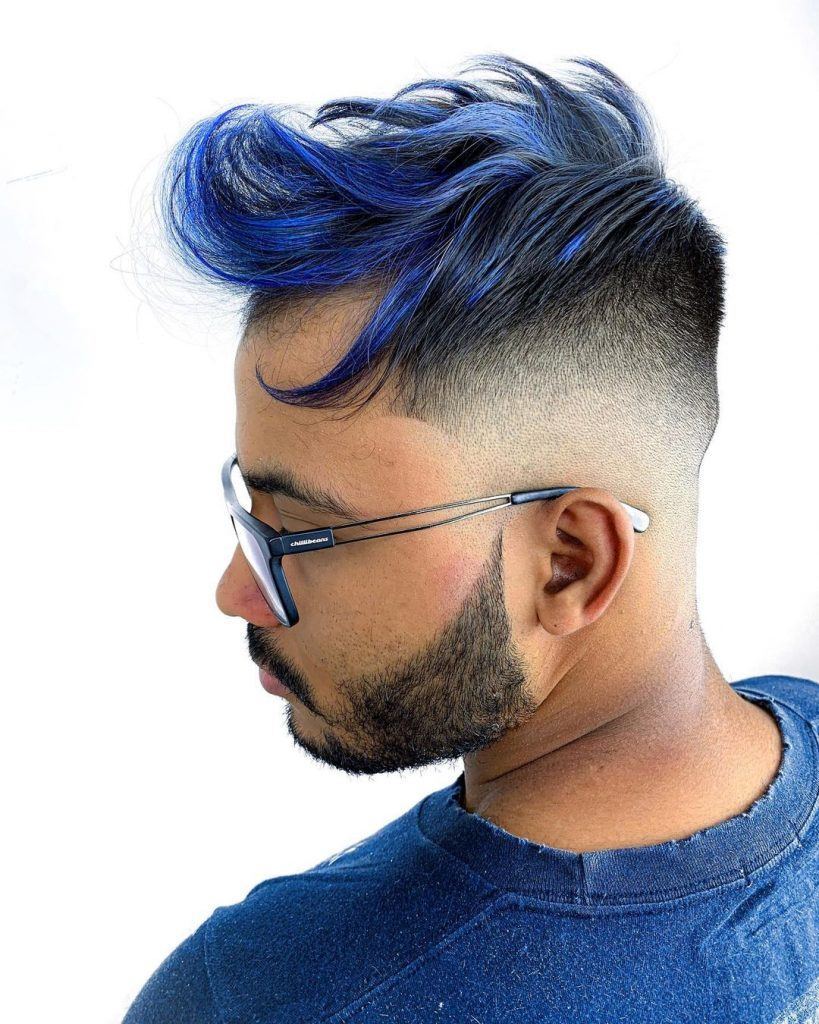 Cabelo azul masculino