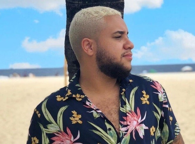 Cabelo loiro masculino