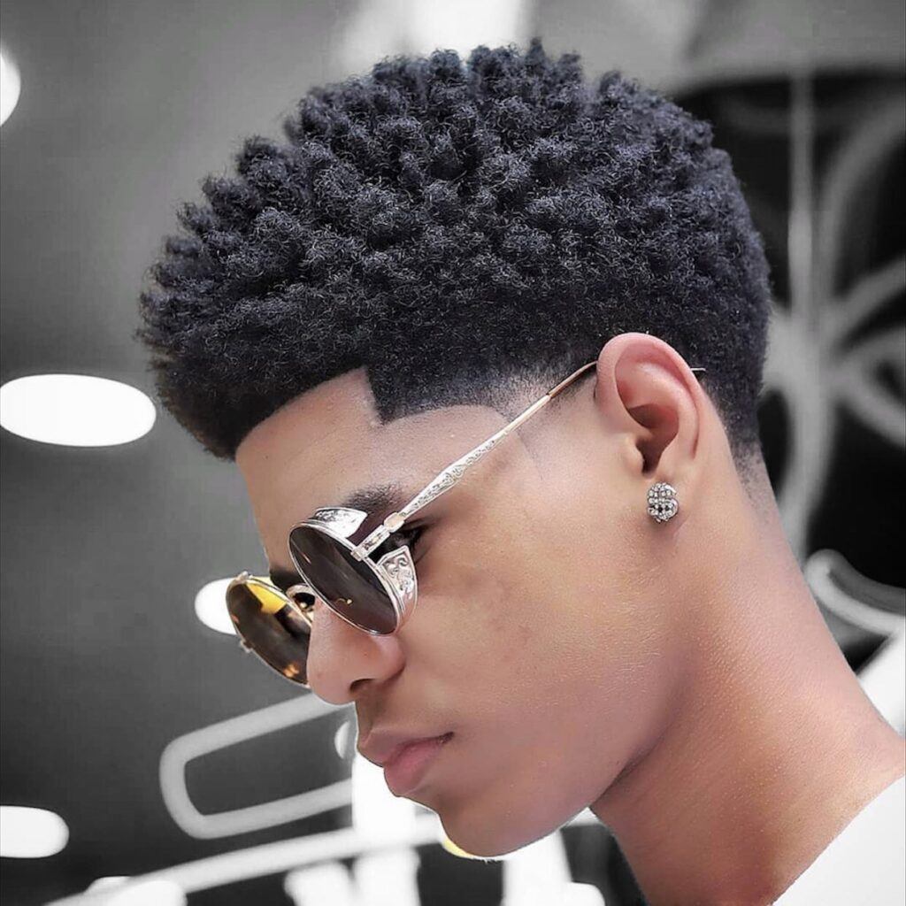 nudred americano em cabelo masculino