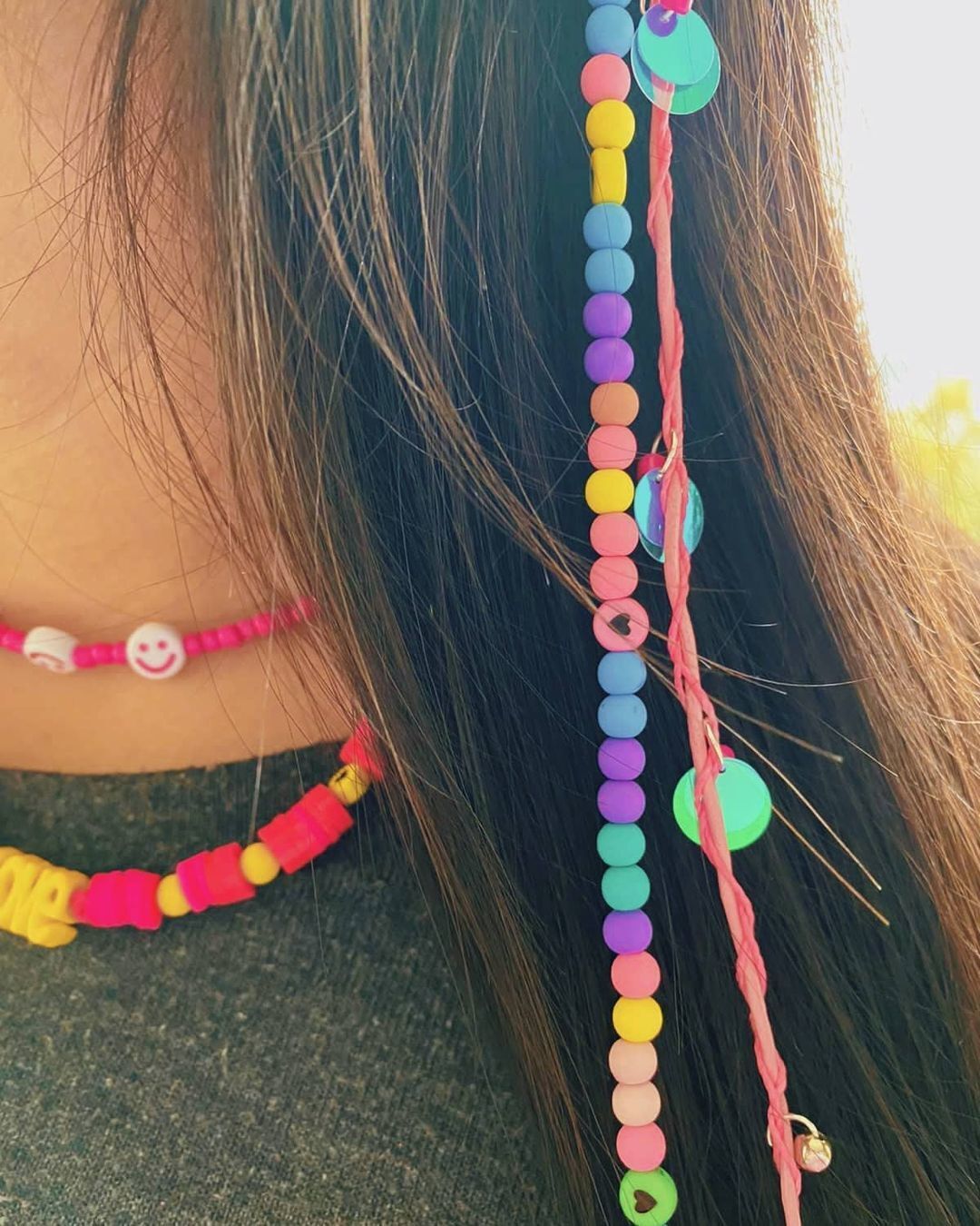 Tererê nos cabelos: será que a moda dos anos 90 voltou?