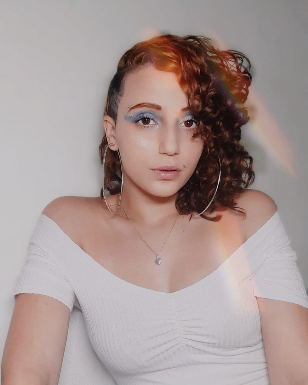 Cabelo raspado do lado: discreto ou ousado, inspire-se no corte feminino que está em alta