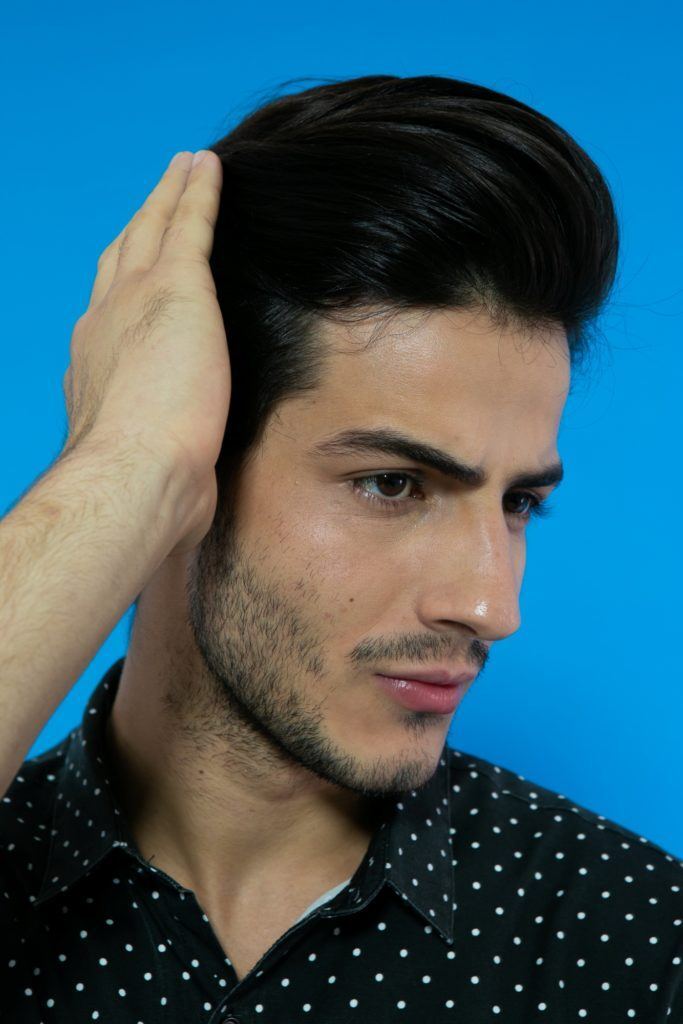 modelo masculino com topete