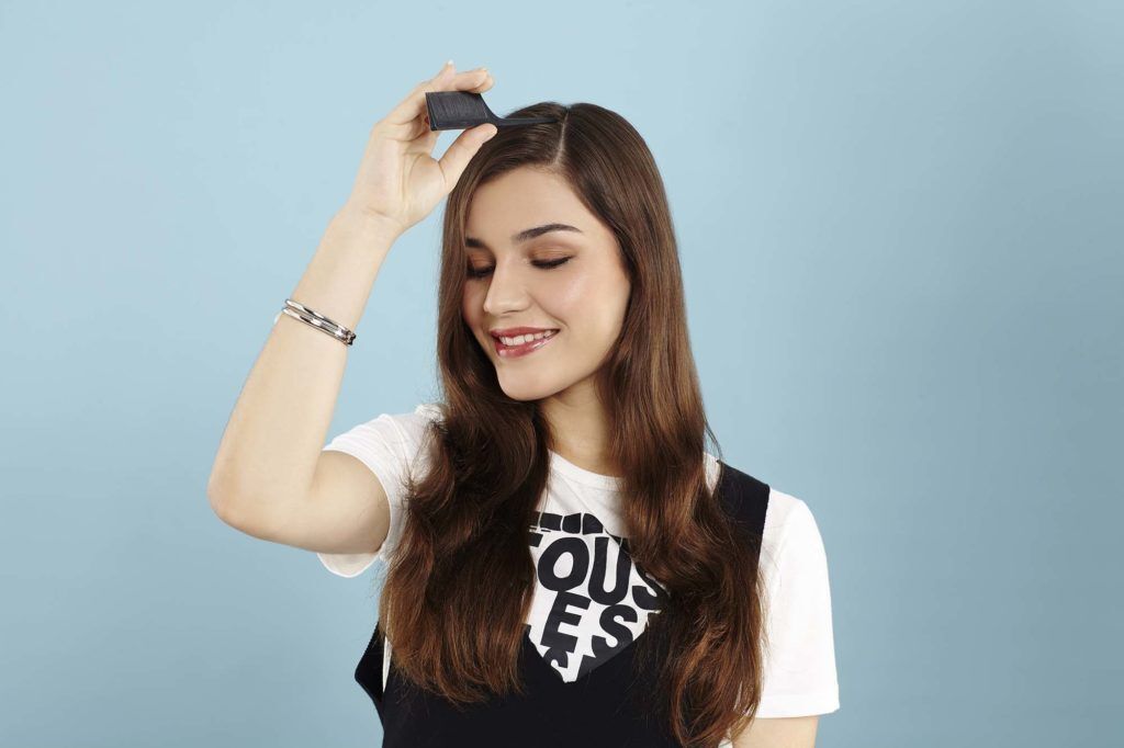 modelo de como fazer cachos no cabelo sem calor